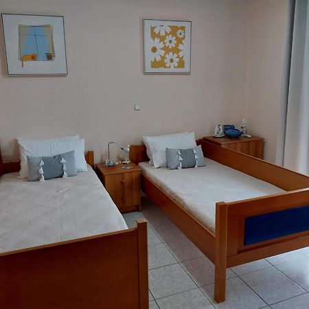 Elegant Apartment Near The Beach Nea Peramos  Exterior photo