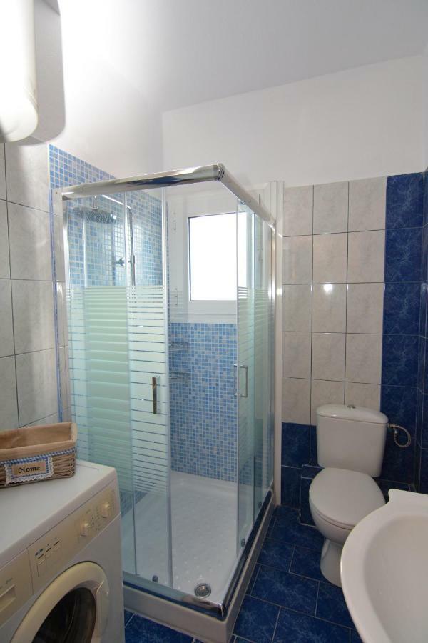 Elegant Apartment Near The Beach Nea Peramos  Exterior photo