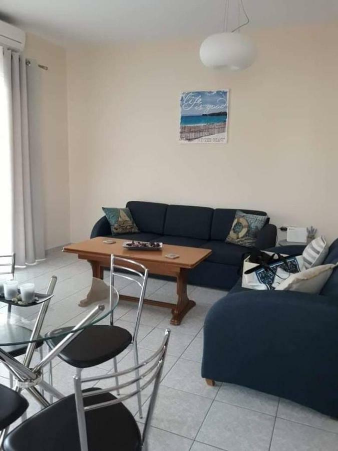 Elegant Apartment Near The Beach Nea Peramos  Exterior photo